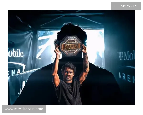 约书亚·范26秒TKO潘托哈，创亚洲男子UFC冠军历史